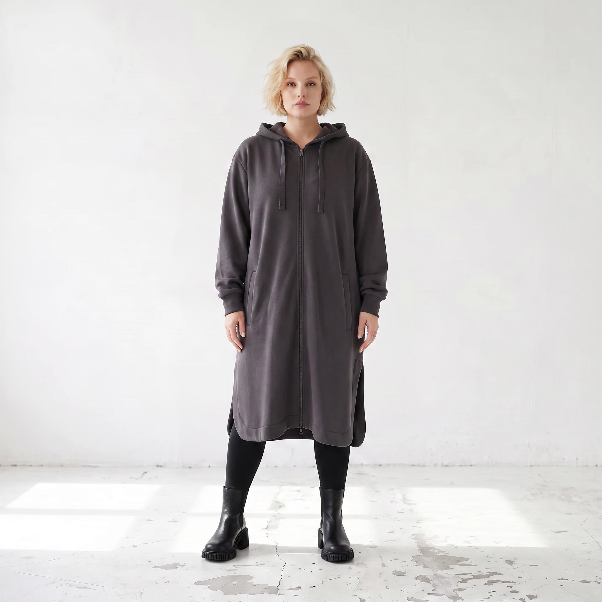 Dunkelgraue Kapuzenjacke aus weicher Baumwolle in Fleece French Terry mit Reißverschluss