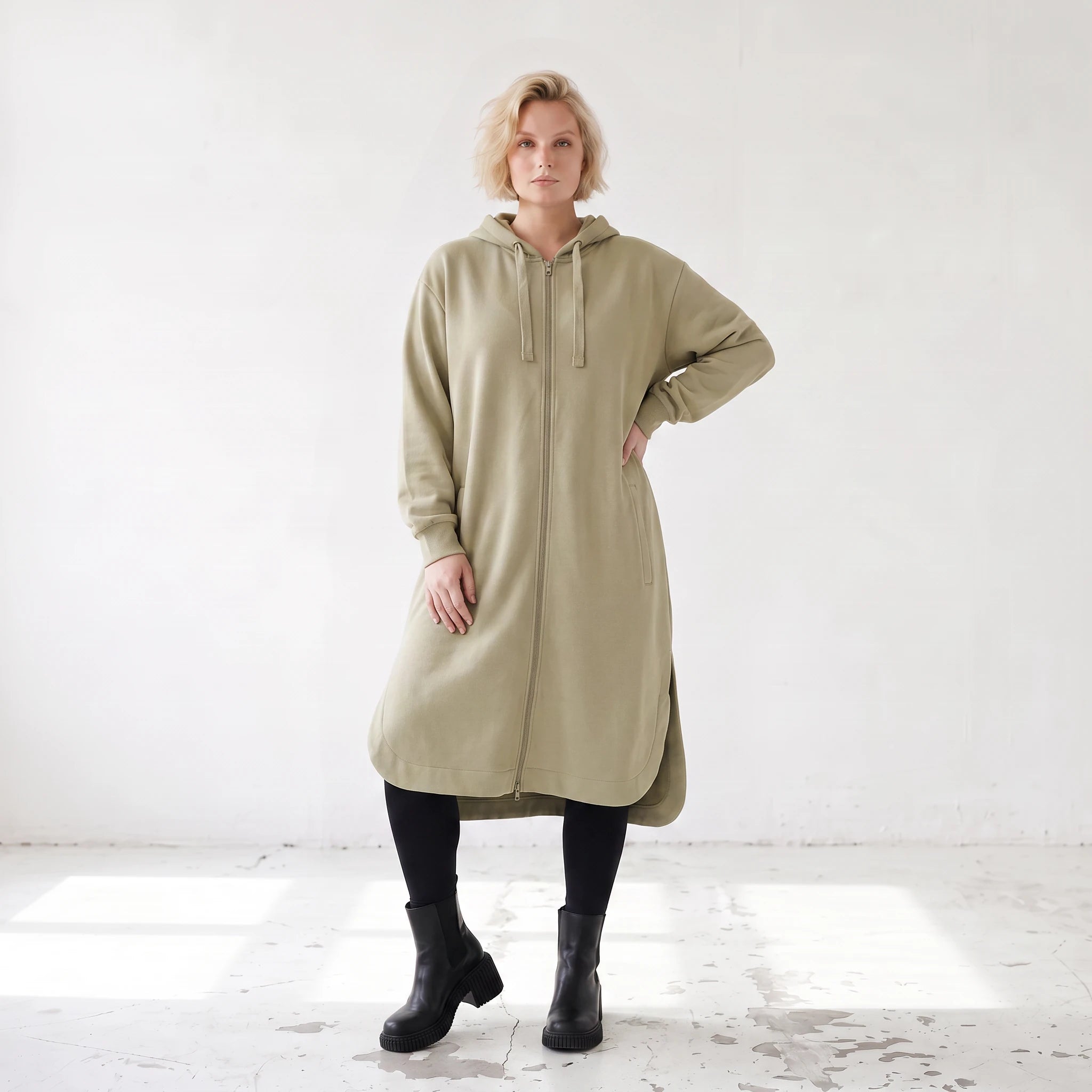 Beige Kapuzenjacke aus Baumwolle in French Terry Qualität mit Reißverschluss Taschen