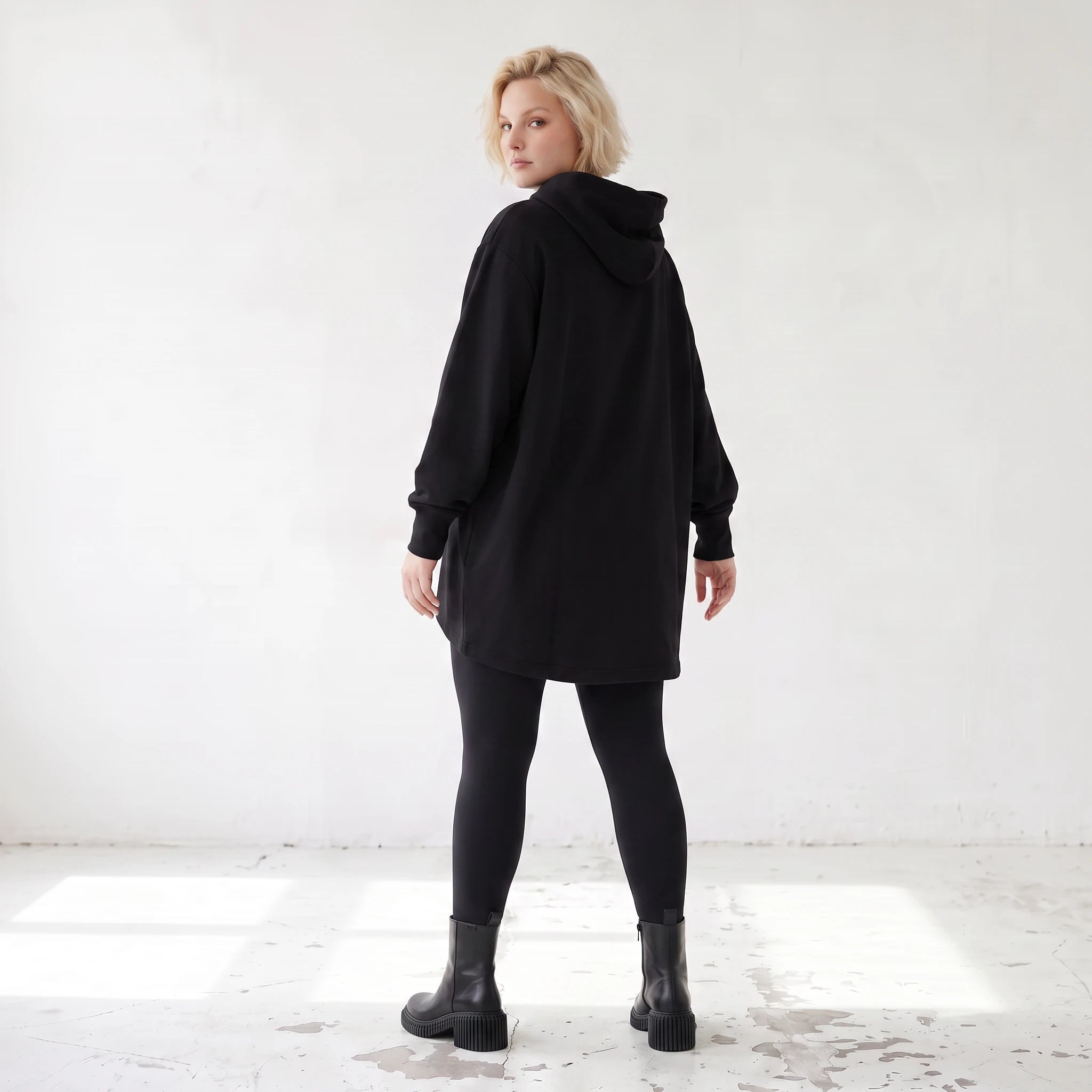 Damen Hoody Lagenlook Baumwolle Schwarz, gerundeter Schnitt, 7/8-Arm, Kängurutasche, Oversize große Größen – Rafay