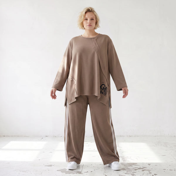 Longsleeve in Taupe aus French Terry mit Grafikprint und A-Linie im lässigen Streetstyle
