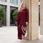 Bordeaux Langarmshirt in A-Linie aus French Terry mit Außennähten und Grafikprintdetail