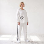 French Terry Sweatshirt mit Smileyprint an asymmetrischer Tasche Rundhals und 7/8-Arm