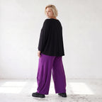 Violette Ballonhose aus softem Slinkystretch mit weitem Bein Flügeltaschen Schlupfbund