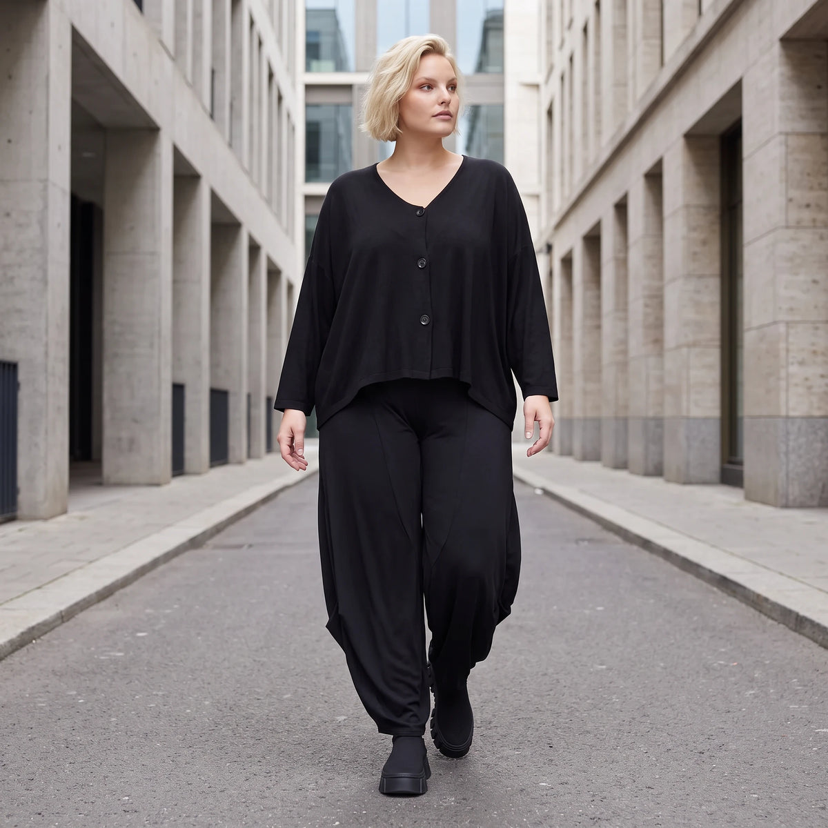 Ballonhose aus Slinky mit Stretch weites Bein als Schlupfhose fließend und elegant edel