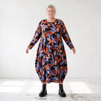 Weiches Romanitjerseykleid in Schwarz/Orange mit Ballonform Langarm Rundhalsausschnitt