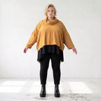 Plüschshirt mit Rollkragen in Creme weich warm mit kastiger Passform für den Winteralltag