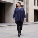 Strickshirt in A-Linie mit Rundhalsausschnitt Destroyedoptik und aufgesetzten Taschen