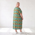 Jerseykleid in Grün/Multi mit Rundhalsausschnitt in Ballonform aus weichem Stretchstoff