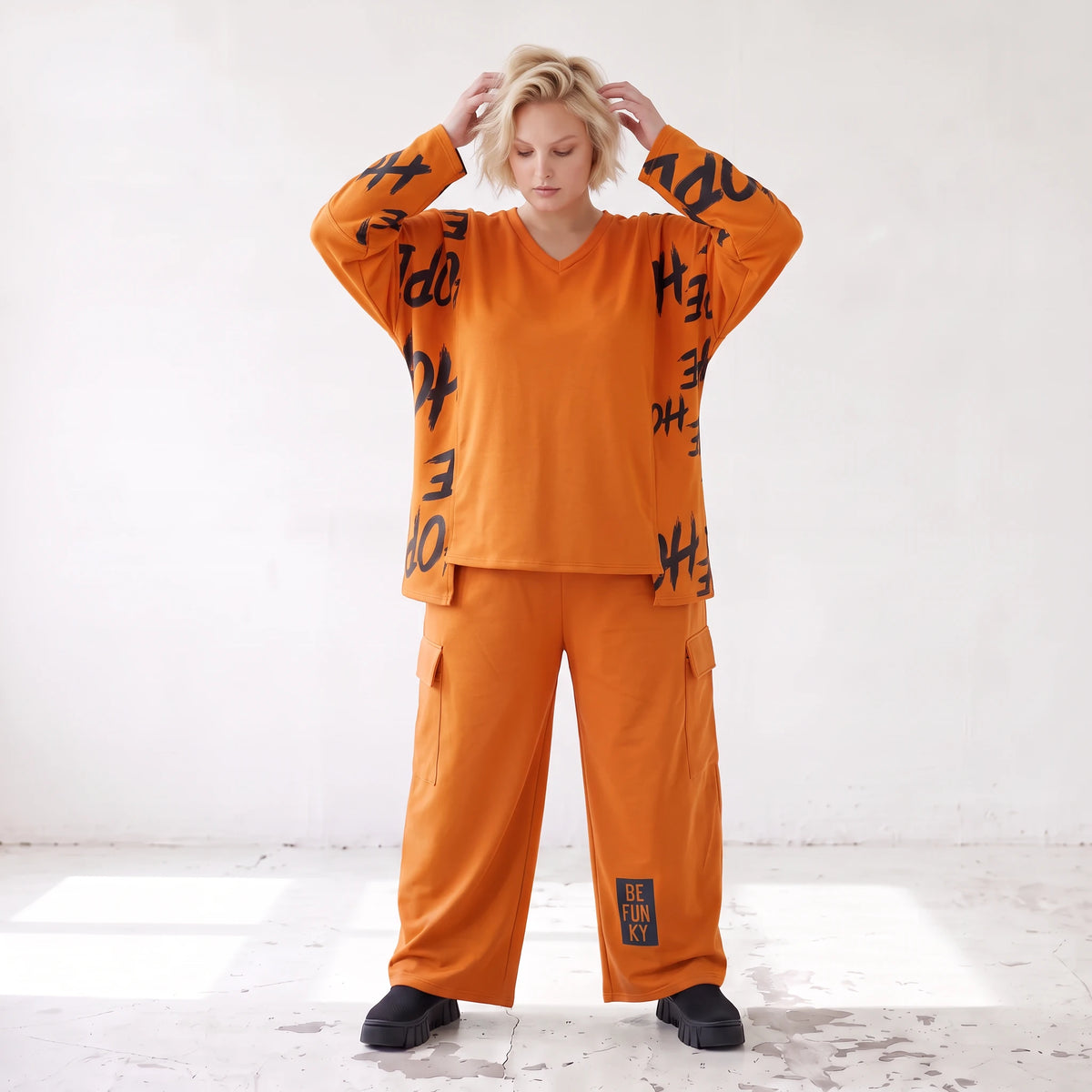 Ballonhose aus Fleece mit Stretch in legerer Form mit Taschen und Klappenverschluss