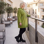 Olivgruener Fleece Hoody mit Stretchkomfort im geraden Schnitt warm und alltagstauglich