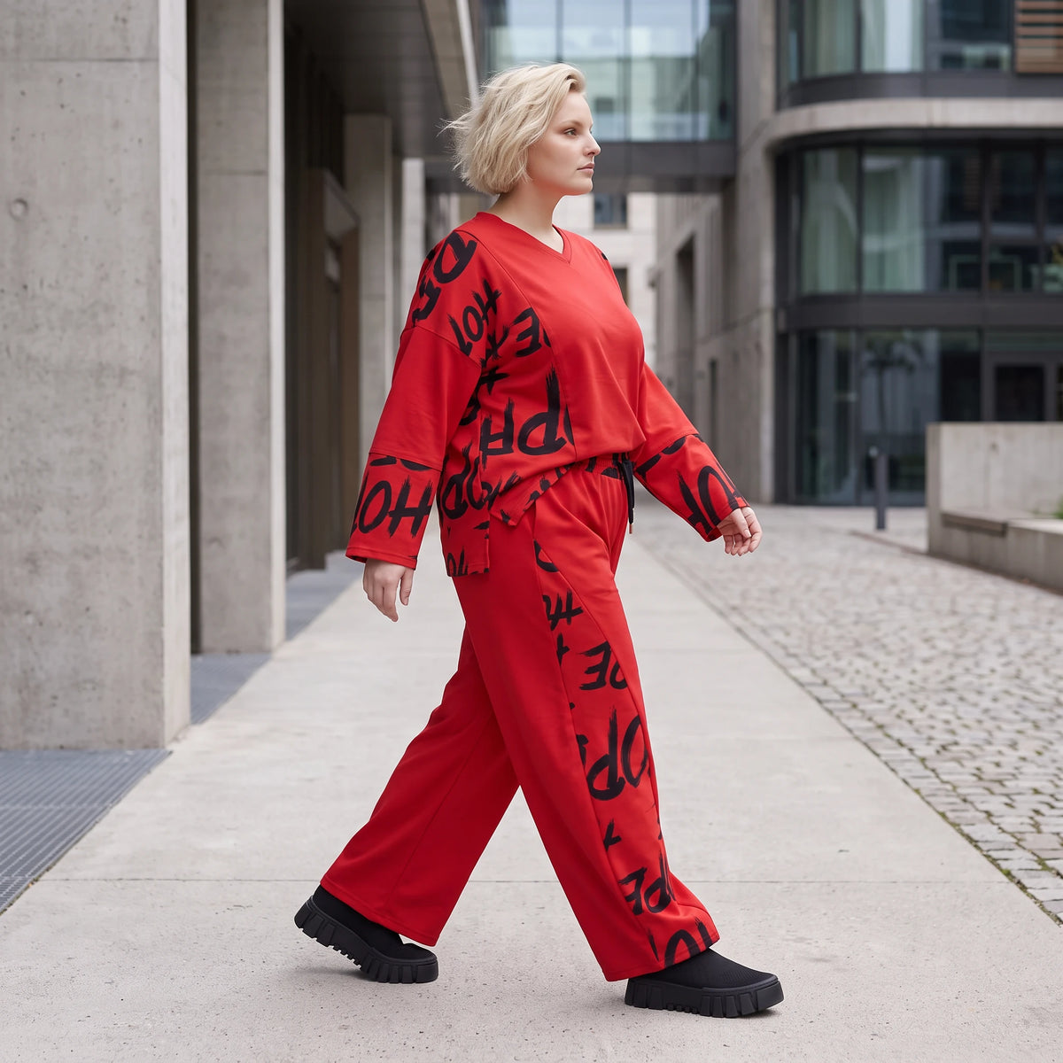 Warme Fleece Ballonhose mit elastischem Bund und Schnürung in legerer Winterform