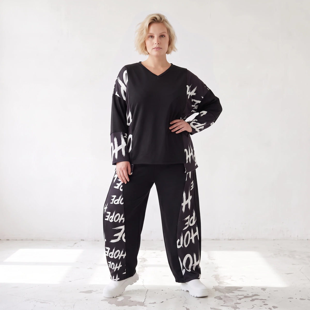 Ballonhose aus weichem Fleece mit Schnürbund und schmal zulaufendem Bein für den Winter