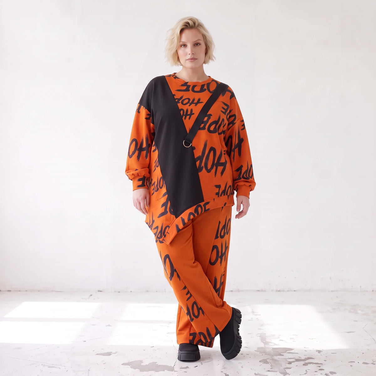 Fleeceshirt in Rost mit asymmetrischem Schnitt Zipfelsaum Stretch warm weich kuschelig