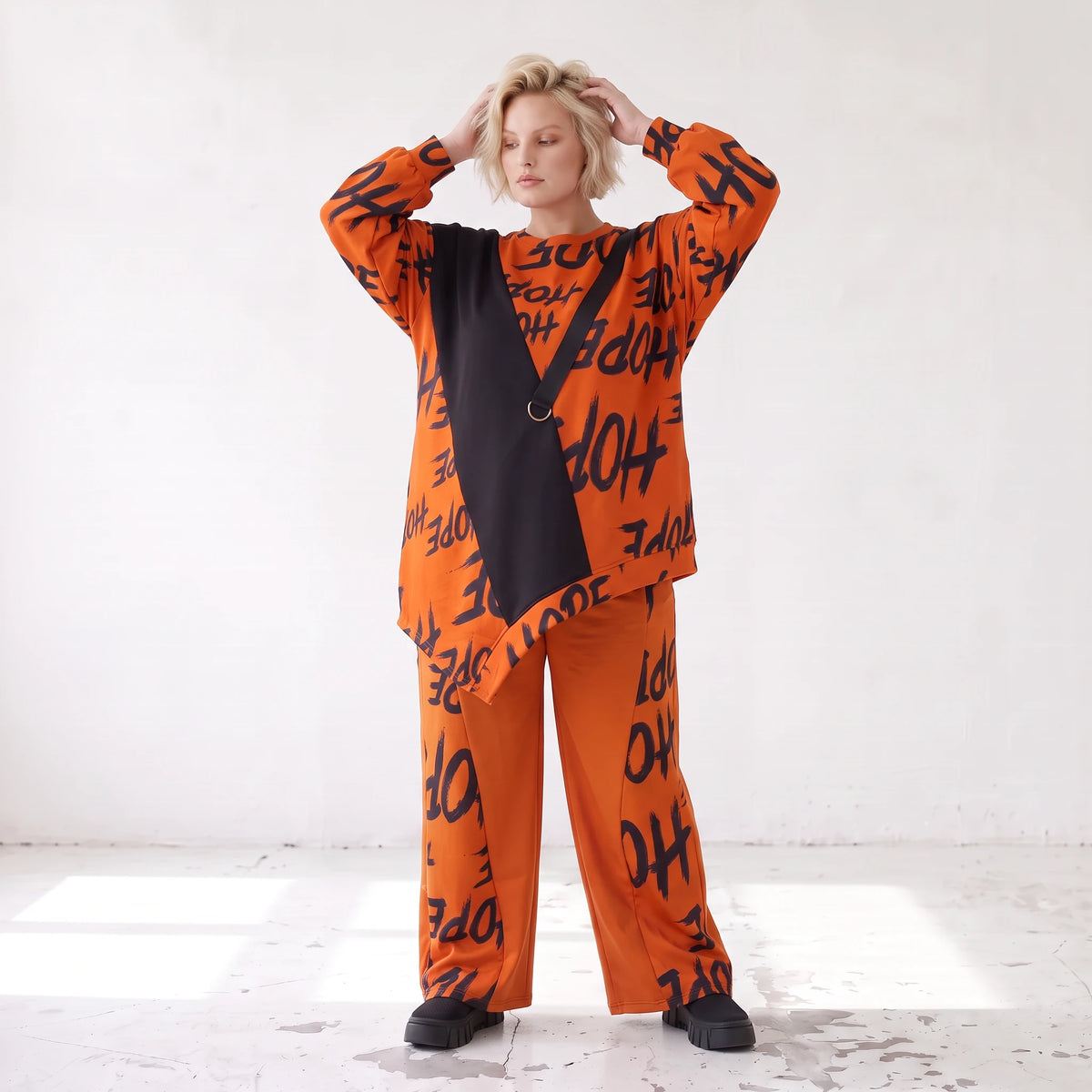 Fleeceshirt in Rost mit asymmetrischem Schnitt Zipfelsaum Stretch warm weich kuschelig