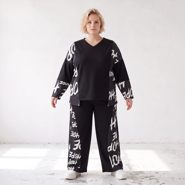 Fleeceshirt mit V-Ausschnitt in einfarbigem Look aus warmem Stretch mit geradem Schnitt