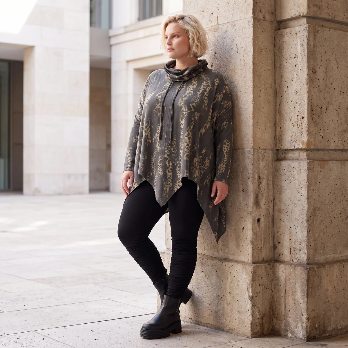 Wintershirt aus weichem Baumwolljersey mit Stretch in A-Linie Rollkragen mit Tunnelzug