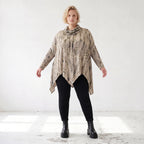Langarmshirt aus Baumwolle in Beige/Braun mit Rollkragen Tunnelzug und A-Linie Zipfelsaum