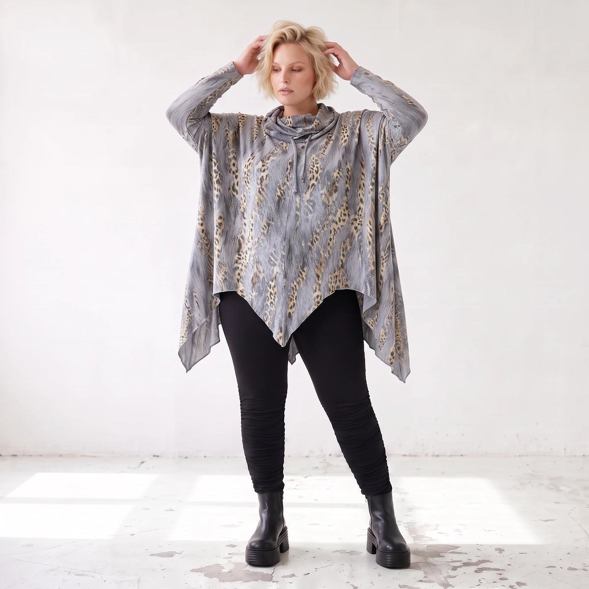 Wintershirt aus Baumwolljersey in A-Linie mit Rollkragen und Tunnelzug kuschelig weich