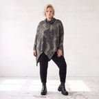 Langarmshirt aus Baumwolle in A-Linie Rollkragen Tunnelzug und asymmetrischem Zipfelsaum