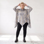 Baumwollshirt in Grau/Beige in A-Linie mit weichem Rollkragen Tunnelzug und Zipfelsaum