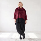 Kuscheliges Plüschshirt mit Rollkragen in kastiger Form weich warm und winterlich chic