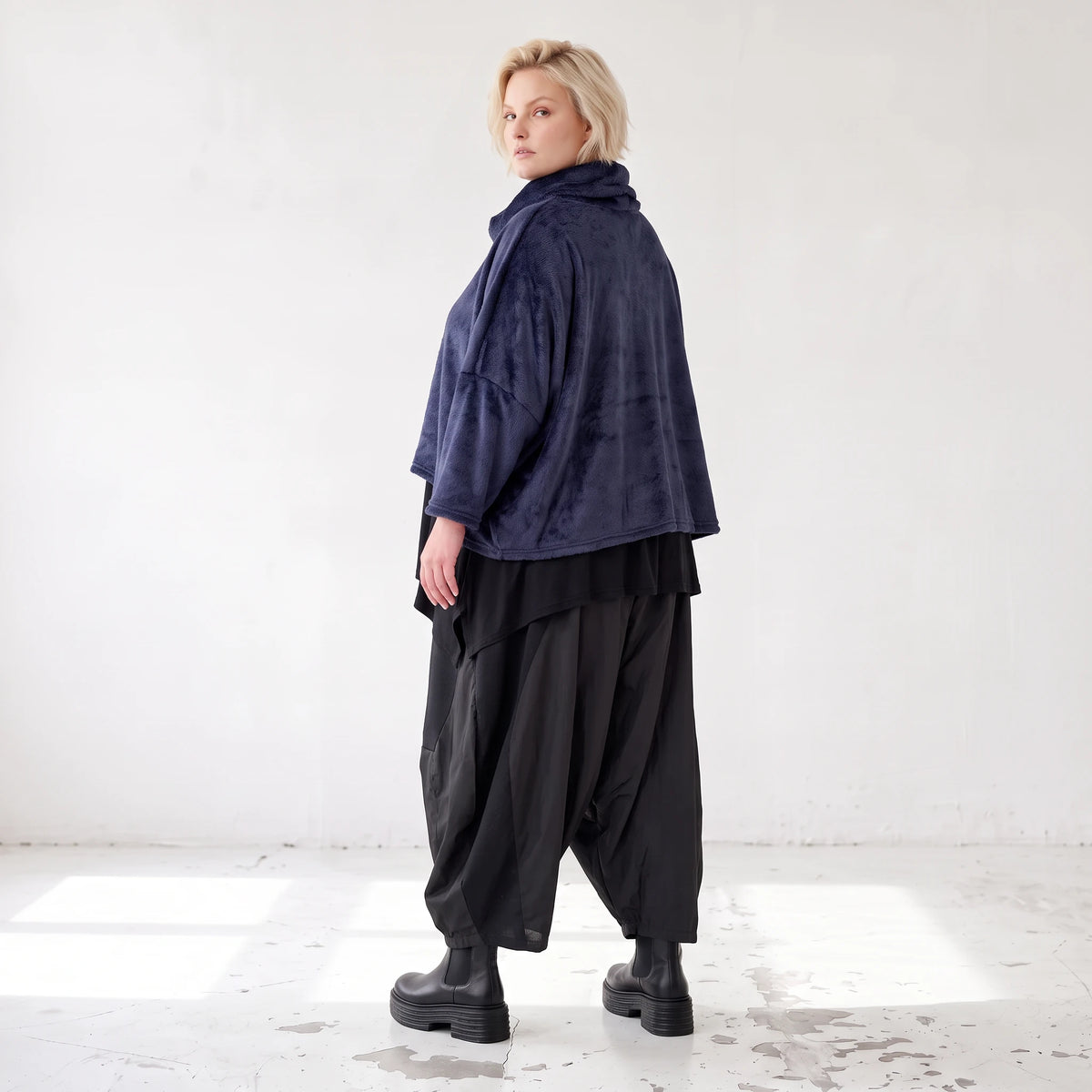 Plüschpullover mit Rollkragen in kastiger Passform flauschig warmes modernes Winterbasic