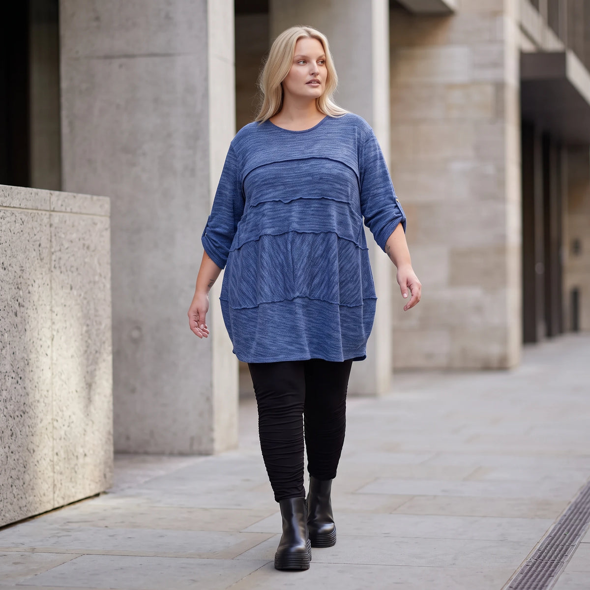 Feiner Strickpullover in A-Linie mit Stretchanteil weich wärmend Made in Italien