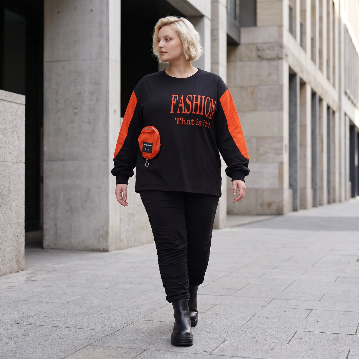 Unifarbenes Langarmshirt aus Jersey mit Reißverschlusstasche und gerader Passform