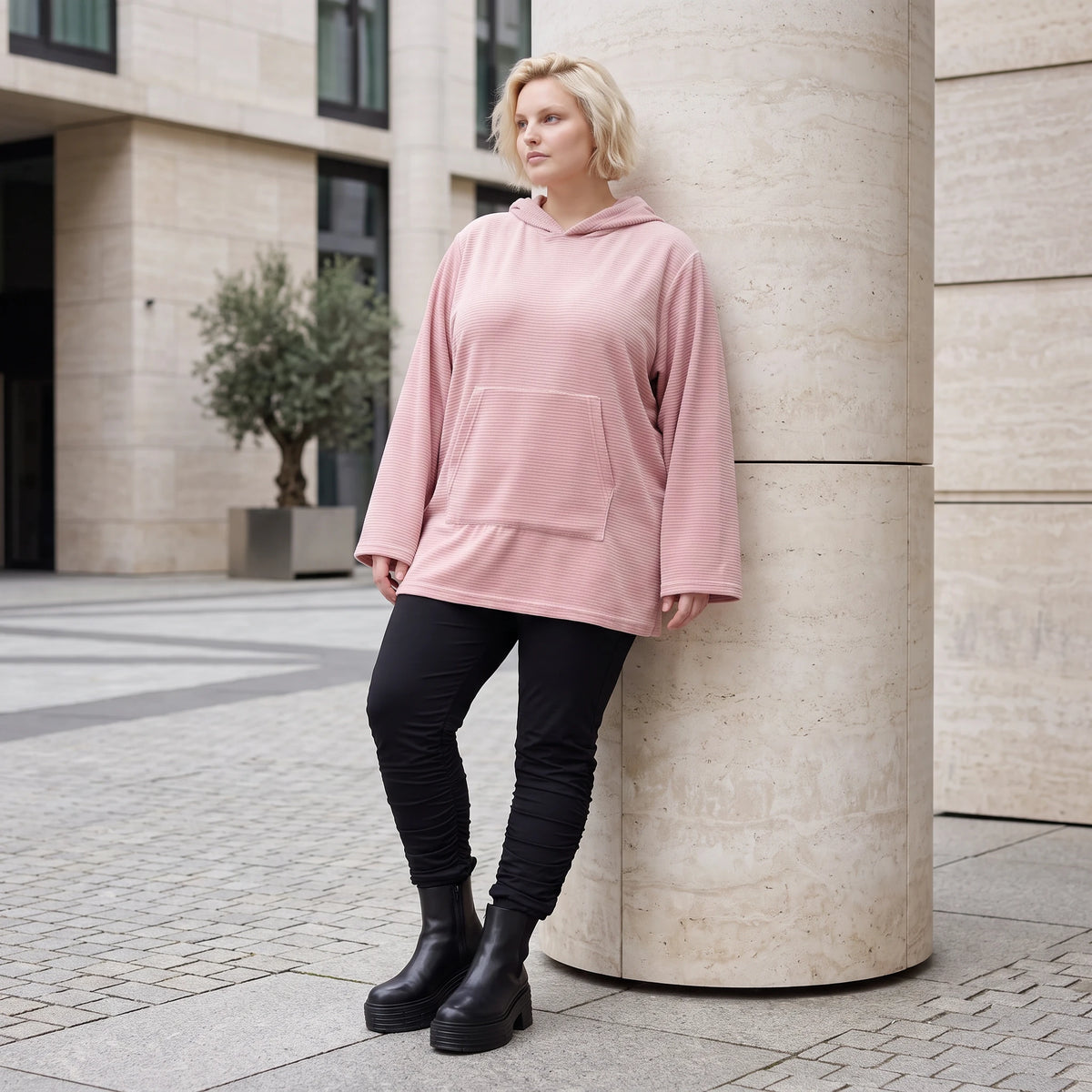 Rosa Ripp Hoodie mit Kapuze Kängurutasche und Stretch mit gerader bequemer Passform