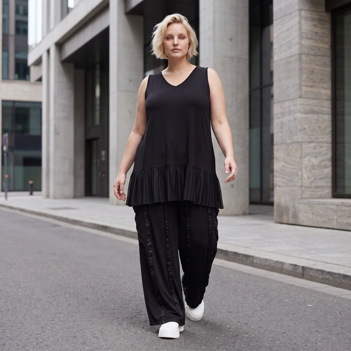 Schwarze Slinkyhose mit Stretchkomfort geradem Schnitt und bequemem Bund ohne Verschluss