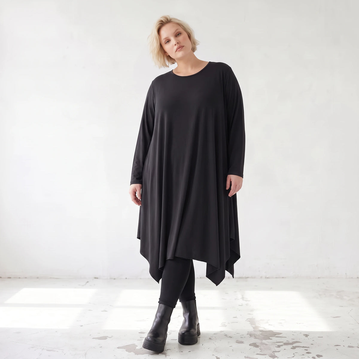 Fließendes A-Linienkleid aus Slinky mit Stretch und Rundhalsausschnitt pflegeleicht