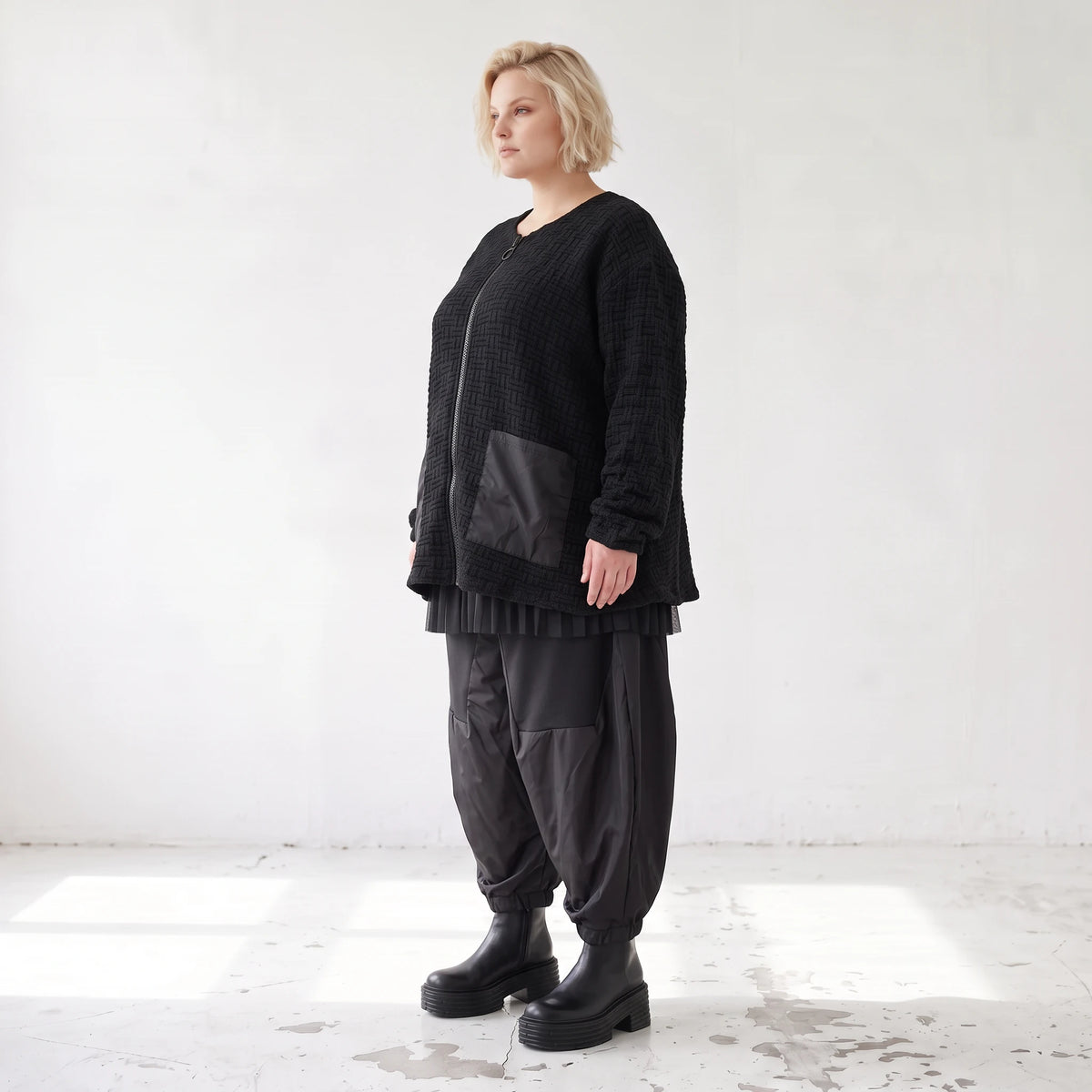 Kuschelige Strickjacke in Glockenform mit Reißverschluss Taschen und Stretchkomfort