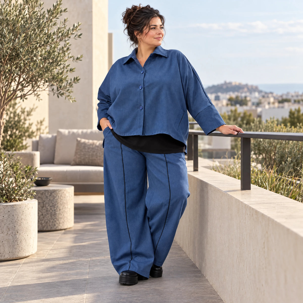 Jeansblaue Ballonhose aus Stretchdenim mit Dehnbund aus Baumwolle und Elasthan Basic