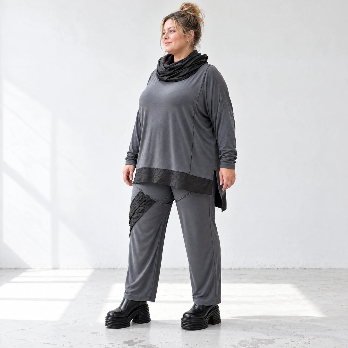 Jerseyhose mit elastischem Bund aus weichem Stretchstoff im geraden Komfortschnitt