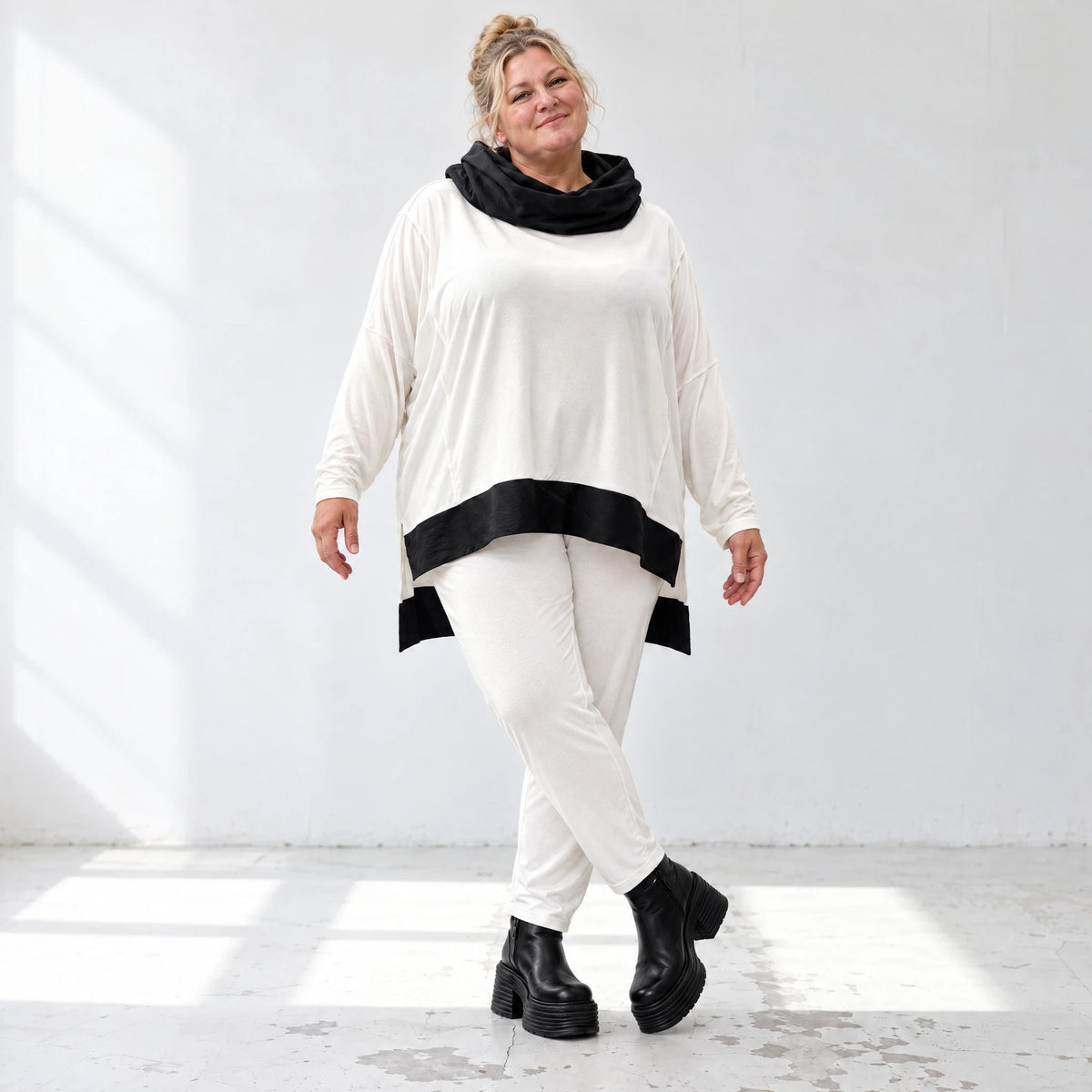 Weiche dehnbare Leggings in Karottenform mit elastischem Bund als Winterbasic