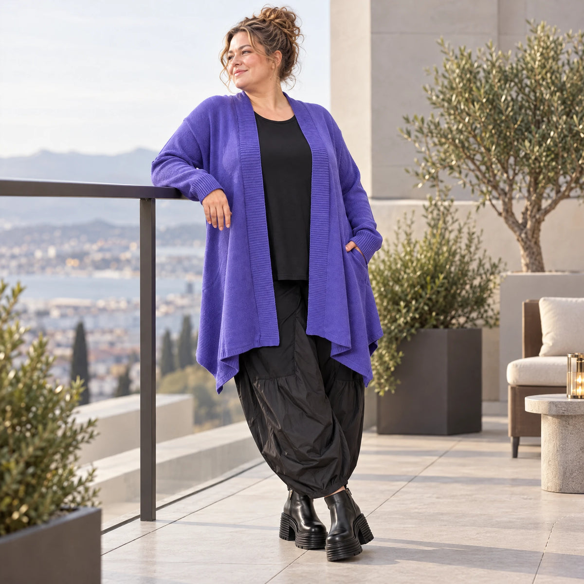Cardigan aus Baumwolle in Violett mit Stehkragen A-Linie weich verschlusslos warm