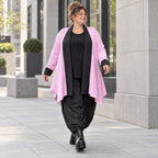 Strickcardigan aus Baumwolle in A-Linie mit Stehkragen und Memorytaft ohne Verschluss