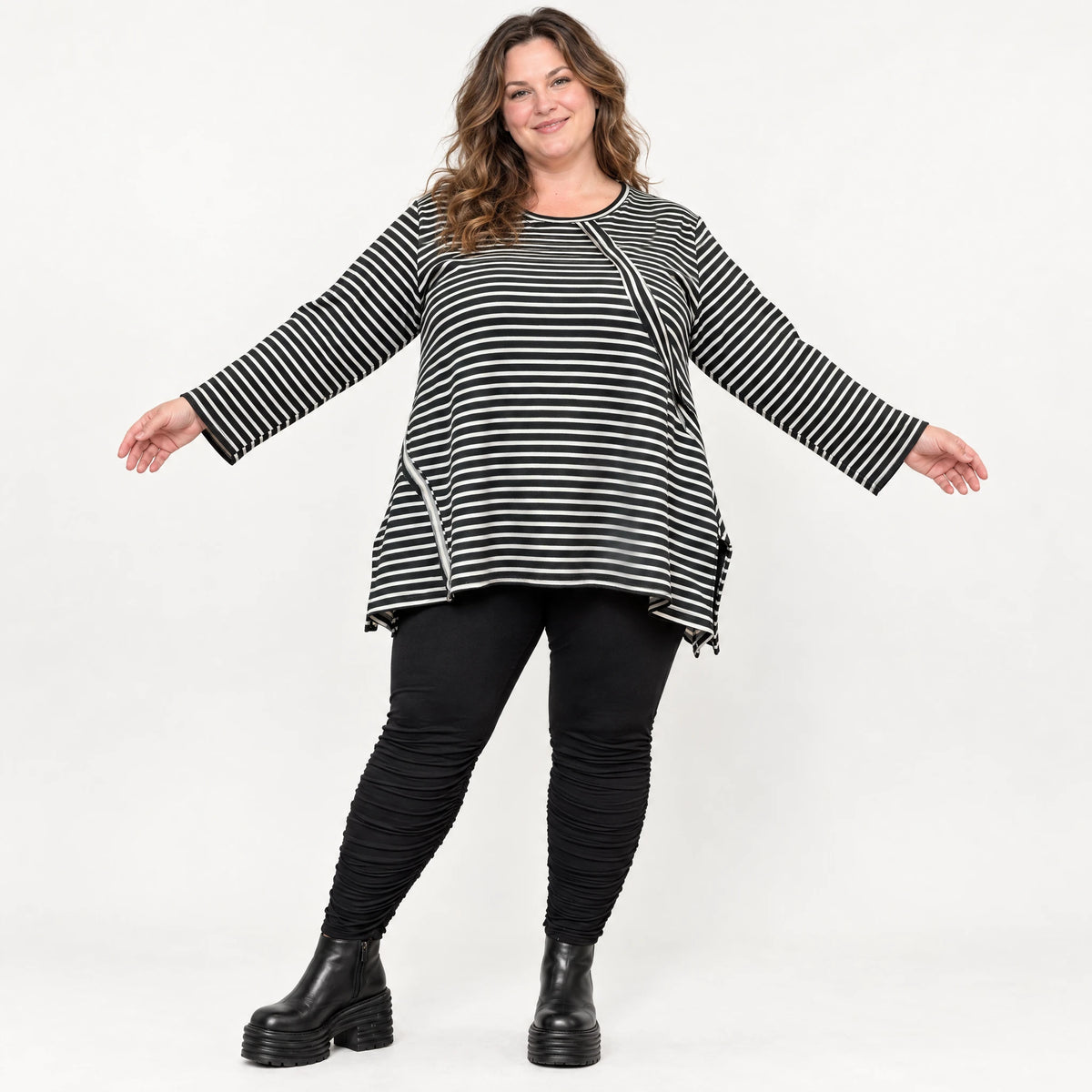 Langarmshirt Schwarz/Weiß in A-Linie aus weichem Stretchjersey mit Faltennahtmuster