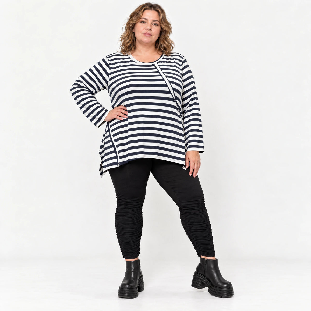 Langarmshirt Dunkelblau/Weiß aus weichem Stretchjersey in A-Linie mit Seitenschlitzen