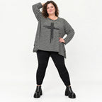 Langarmshirt in Schwarz/Weiß aus Stretchjersey mit A-Linie und seitlichen Schlitzen