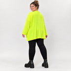 Langarmshirt in Neongelb aus weichem Baumwolljersey mit Rundhalsausschnitt und A-Linie