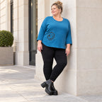 Basic Shirt in Blau aus weichem Stretchjersey mit gerundeter Schnittform und 7/8-Arm