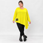 Langarmshirt in sonnigem Gelb aus weichem Stretchjersey mit asymmetrischem Zipfelsaum