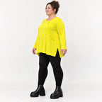 Langarmshirt in strahlendem Gelb mit fließender A-Linie aus weichem Baumwolljersey