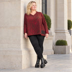 Flauschiger Feinstrickpullover in Rot/Braun mit V-Ausschnitt und kastigem Schnitt