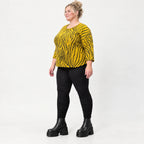 Flauschiges Strickoberteil Gelb/Schwarz mit Rundhalsausschnitt und aufgesetzten Taschen