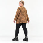 Flauschiges Langarmshirt in Braun/Schoko aus warmem Feinstrick mit schmeichelnder A-Linie