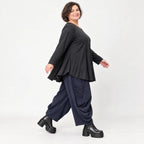 Ballonhose aus kuscheligem Fleece in Dunkelblau mit elastischem Bund und weitem Bein