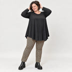 Karottenhose in Cognac/Schwarz aus weichem Bengaline Stretch mit elastischem Bund