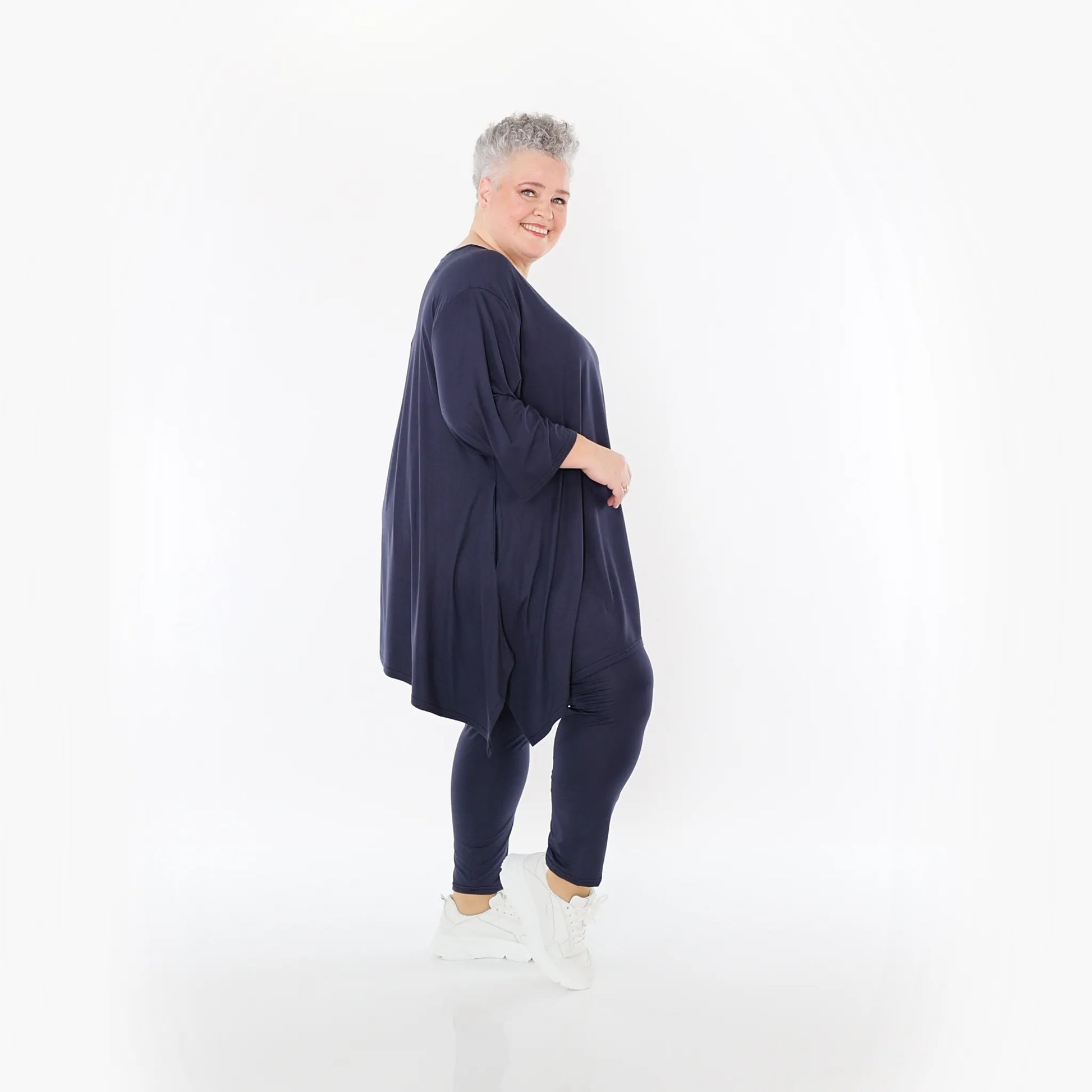  A-Form Bigshirt von AKH Fashion aus Viskose, 1233.01019, Marine, Ausgefallen, Zeitlos, Schick